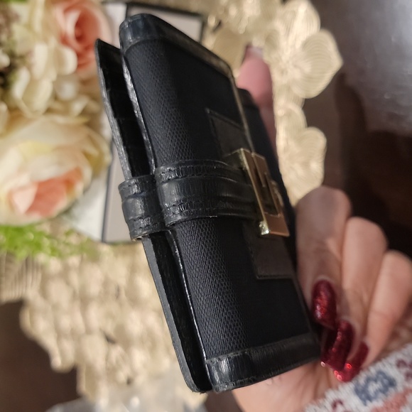 Authentic Gucci wallet - Picture 5 of 11